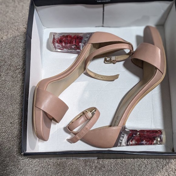 Naturalizer Joy Dress Sandal Flower Heel - Picture 2 of 4